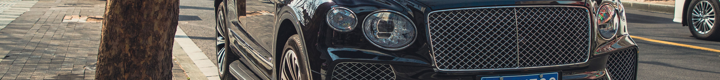 Bentley Bentayga V8 2021