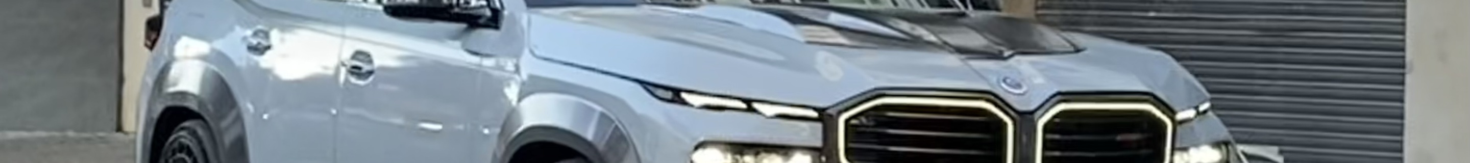 BMW XM G09 Label Red Renegade Design