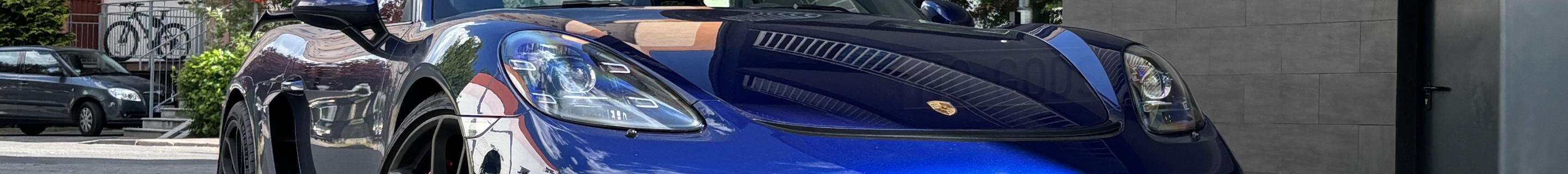 Porsche 718 Cayman GT4
