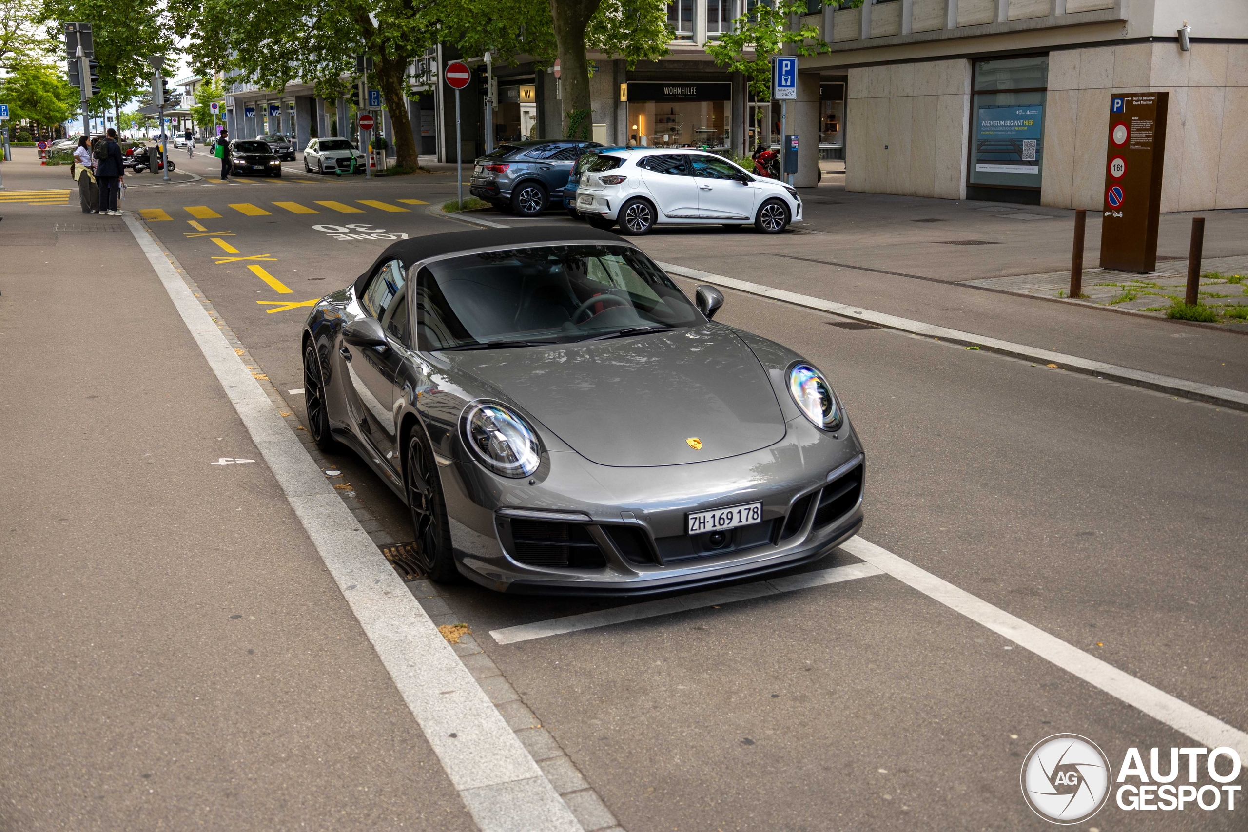 Sunset symphony on the Sustenpass