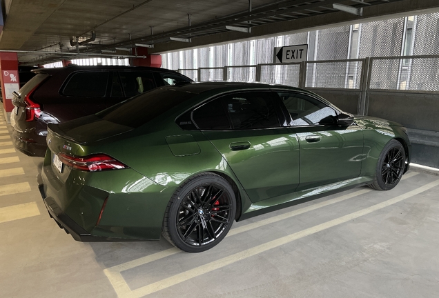 BMW M5 G90