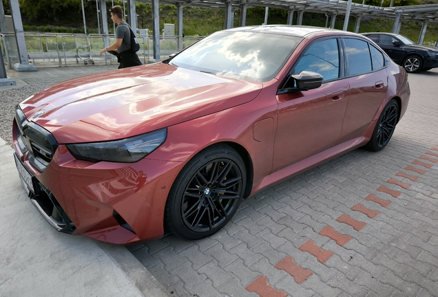 BMW M5 G90