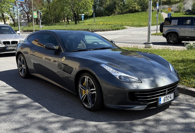 Ferrari GTC4Lusso