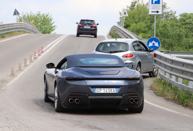 Ferrari Roma Spider