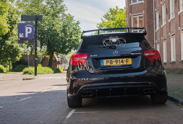 Mercedes-Benz A 45 AMG