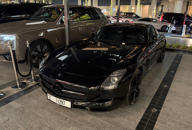 Mercedes-Benz SLS AMG