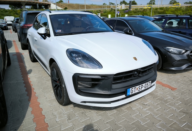 Porsche 95B Macan GTS MkIII