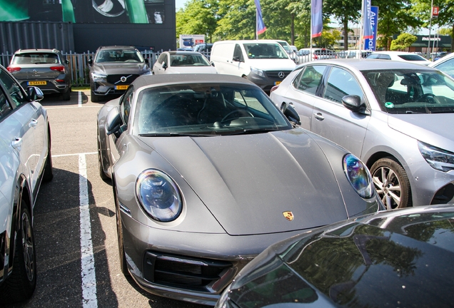 Porsche 992 Carrera 4S Cabriolet