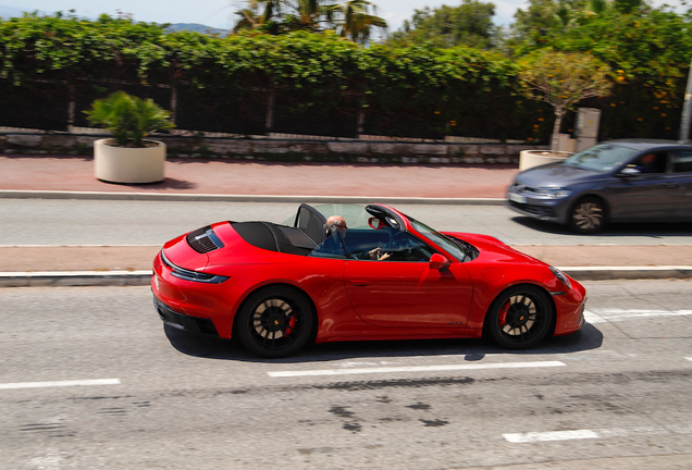 Porsche 992 Carrera GTS Cabriolet