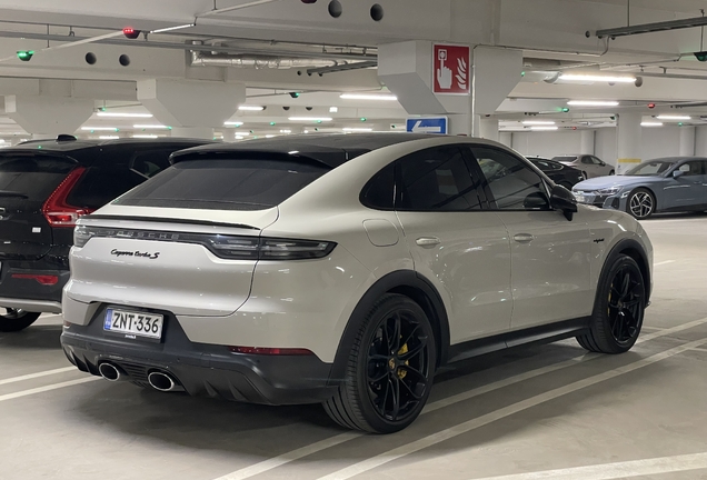 Porsche Cayenne Coupé Turbo S E-Hybrid
