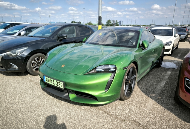 Porsche Taycan Turbo