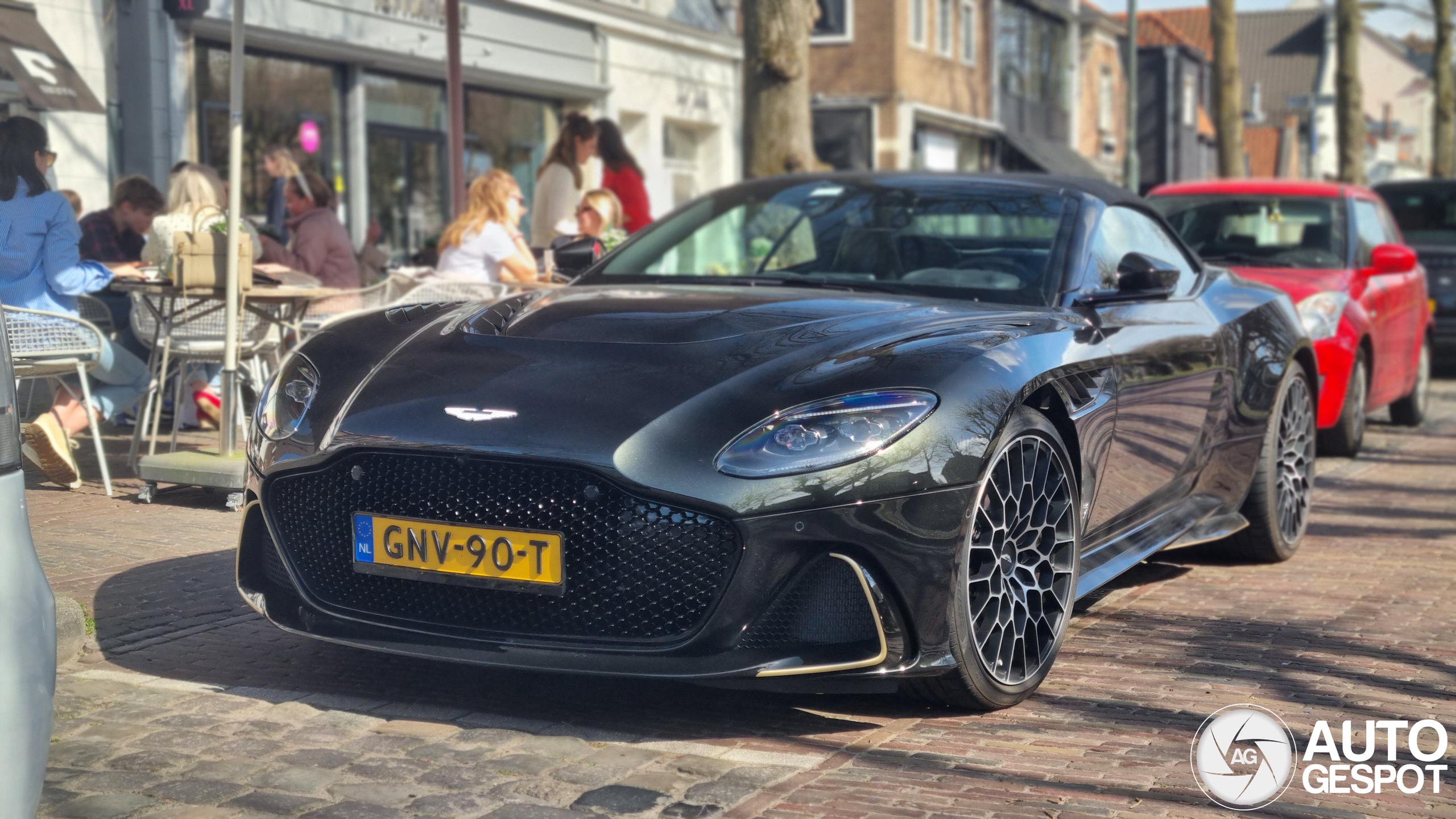 Aston Martin DBS 770 Ultimate Volante