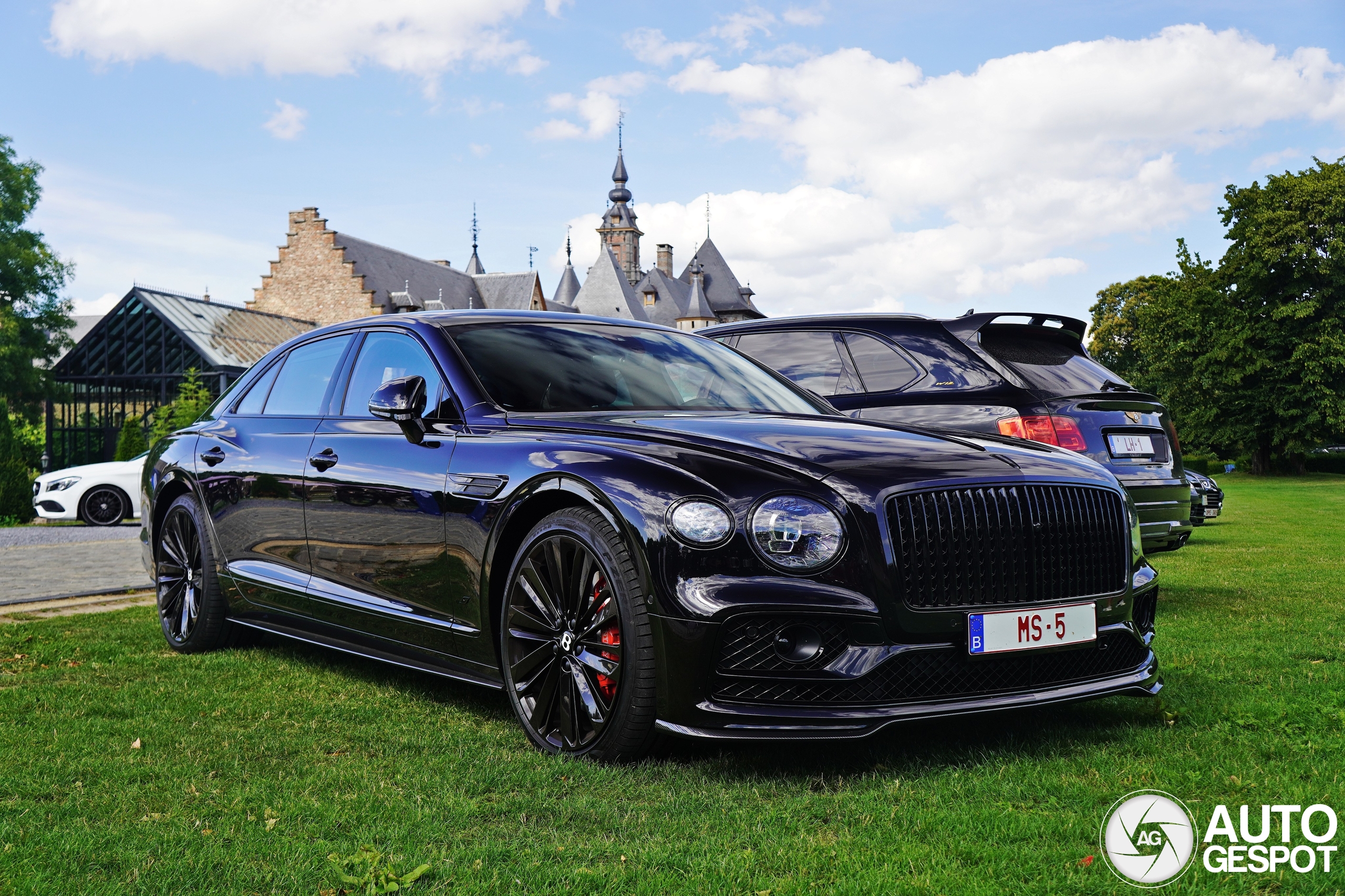 Bentley Flying Spur Hybrid S