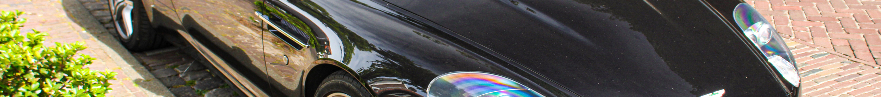 Aston Martin DB9 Volante