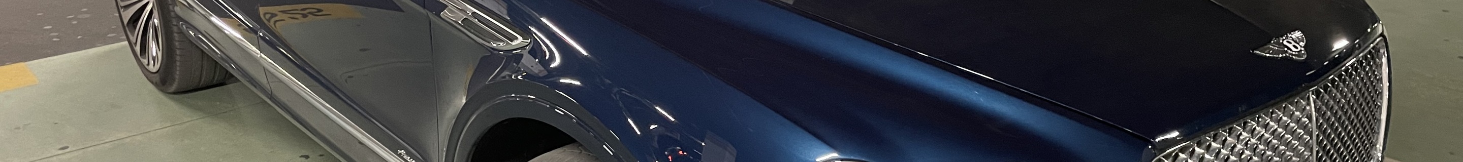 Bentley Bentayga Azure