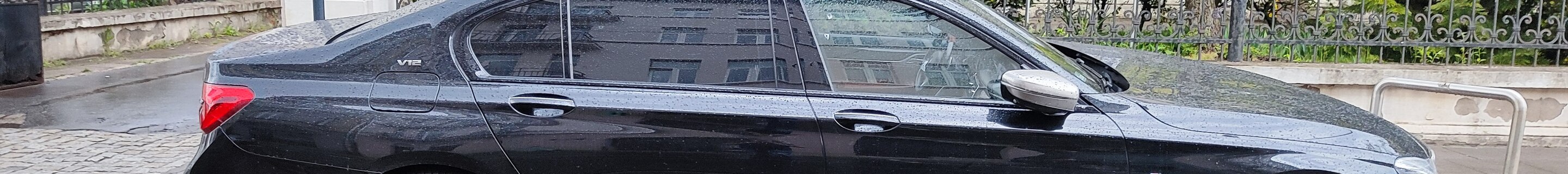 BMW M760Li xDrive