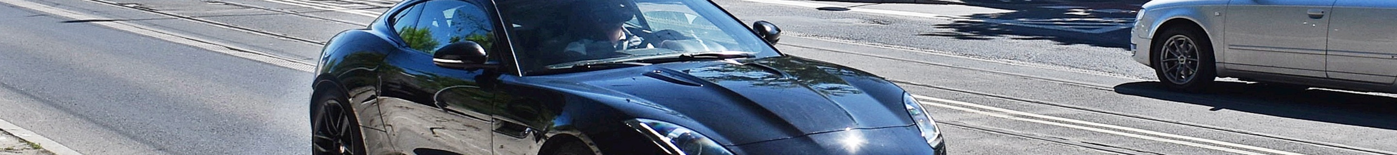 Jaguar F-TYPE R Coupé