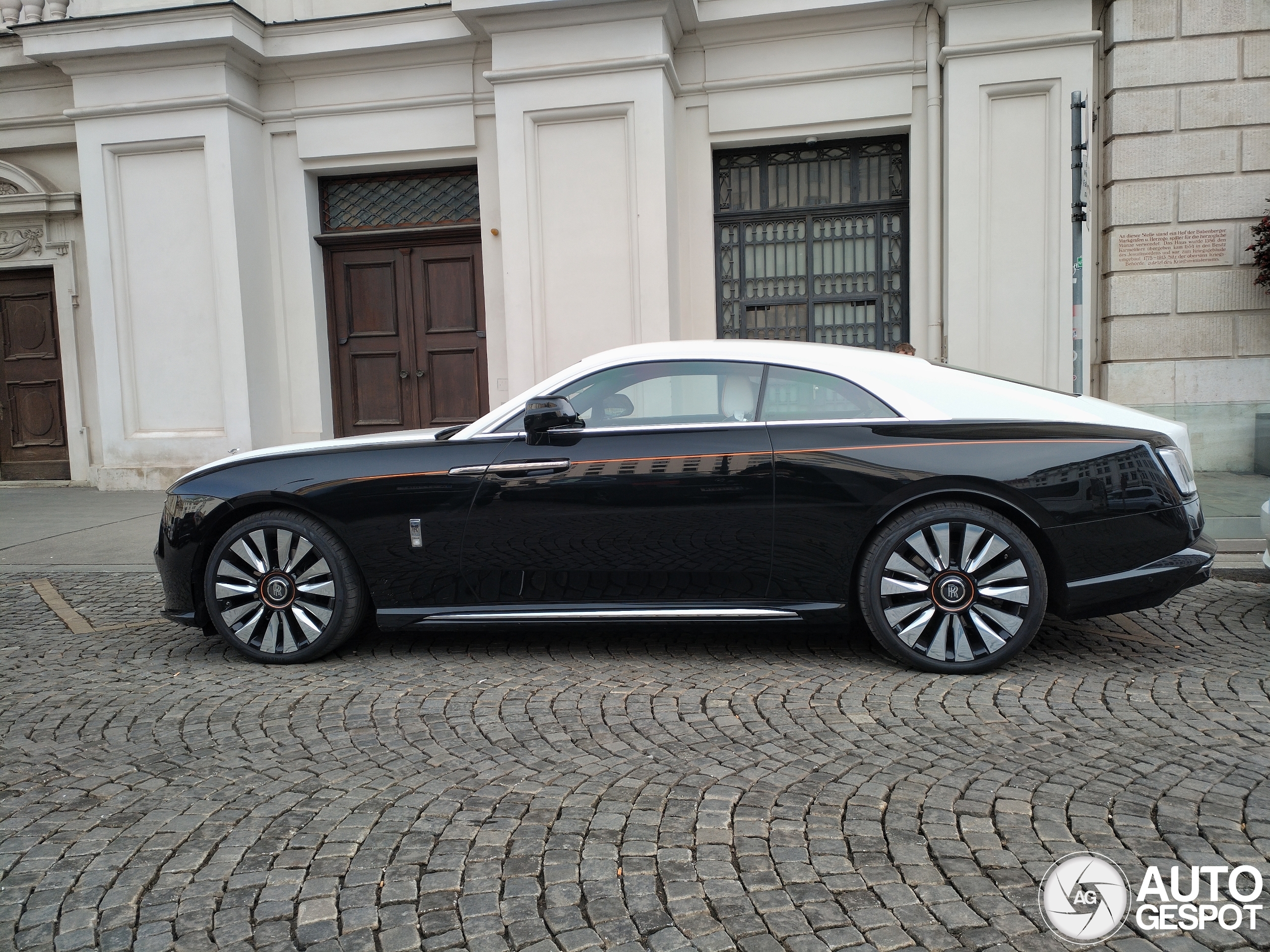 Rolls-Royce Spectre