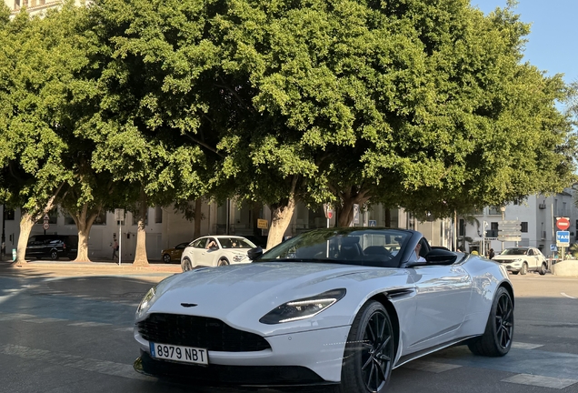Aston Martin DB11 V8 Volante