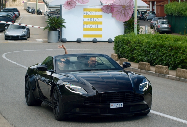 Aston Martin DB11 V8 Volante