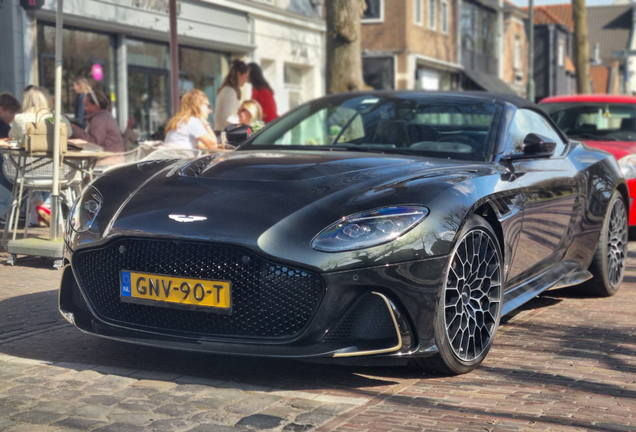 Aston Martin DBS 770 Ultimate Volante