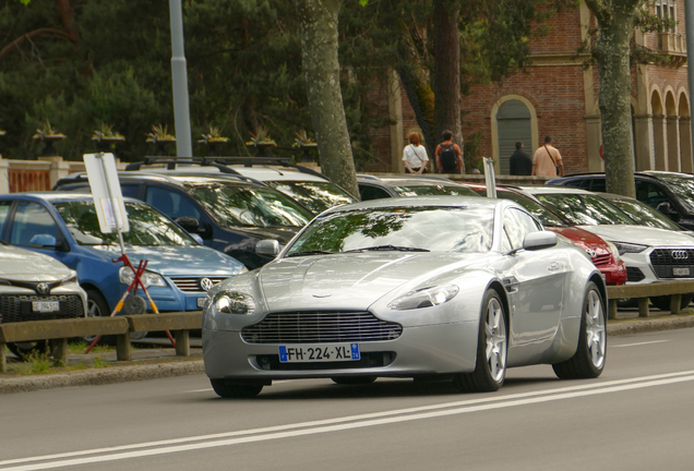 Aston Martin V8 Vantage