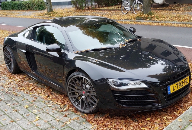 Audi R8 V10
