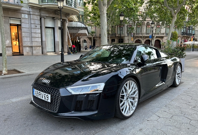 Audi R8 V10 Plus 2015