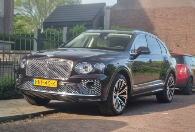 Bentley Bentayga Hybrid Azure