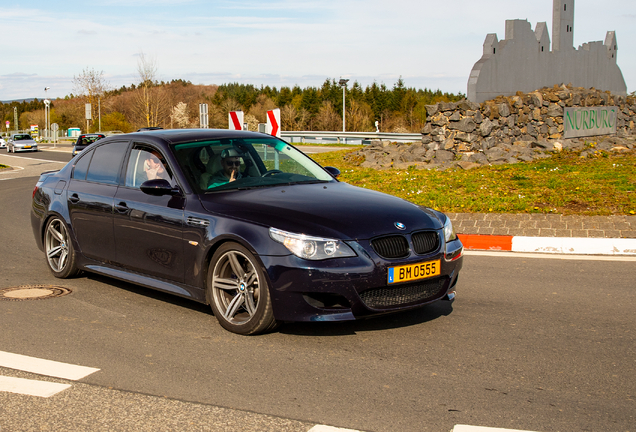 BMW M5 E60 2005