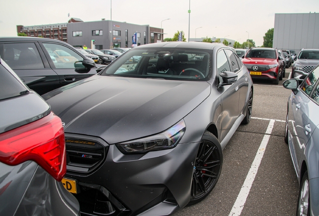 BMW M5 G90
