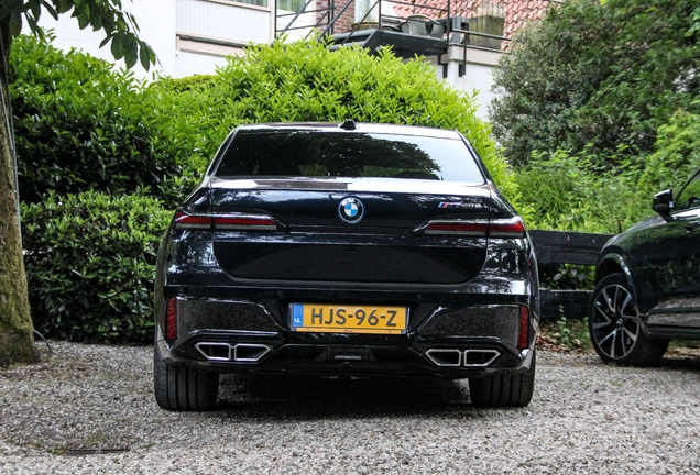 BMW M760e xDrive