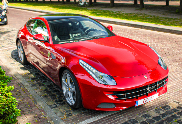 Ferrari FF