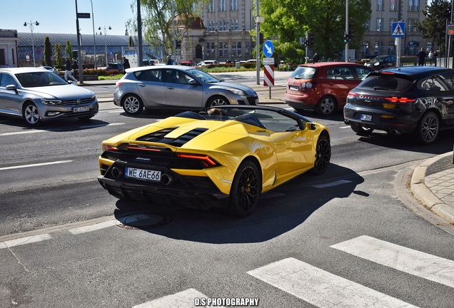 Lamborghini Huracán LP640-4 EVO Spyder