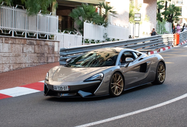 McLaren 570S