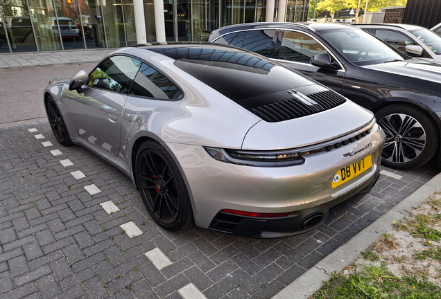 Porsche 992 Carrera GTS