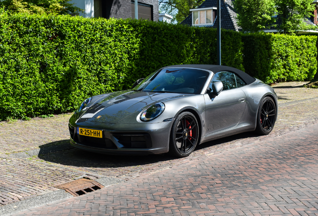 Porsche 992 Carrera GTS Cabriolet
