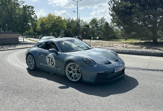 Porsche 992 S/T