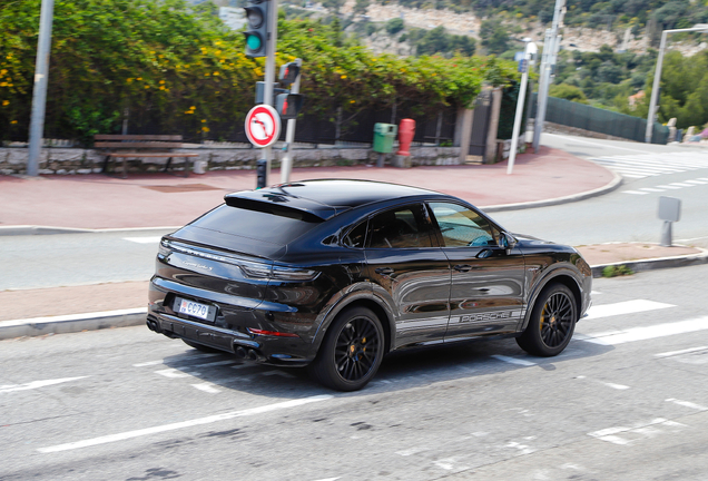 Porsche Cayenne Coupé Turbo S E-Hybrid