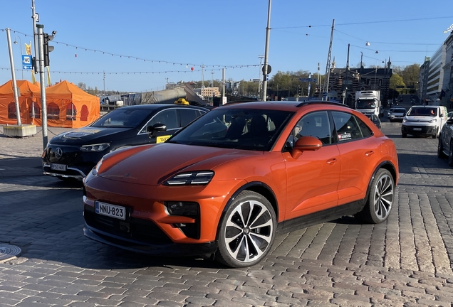 Porsche Macan EV Turbo