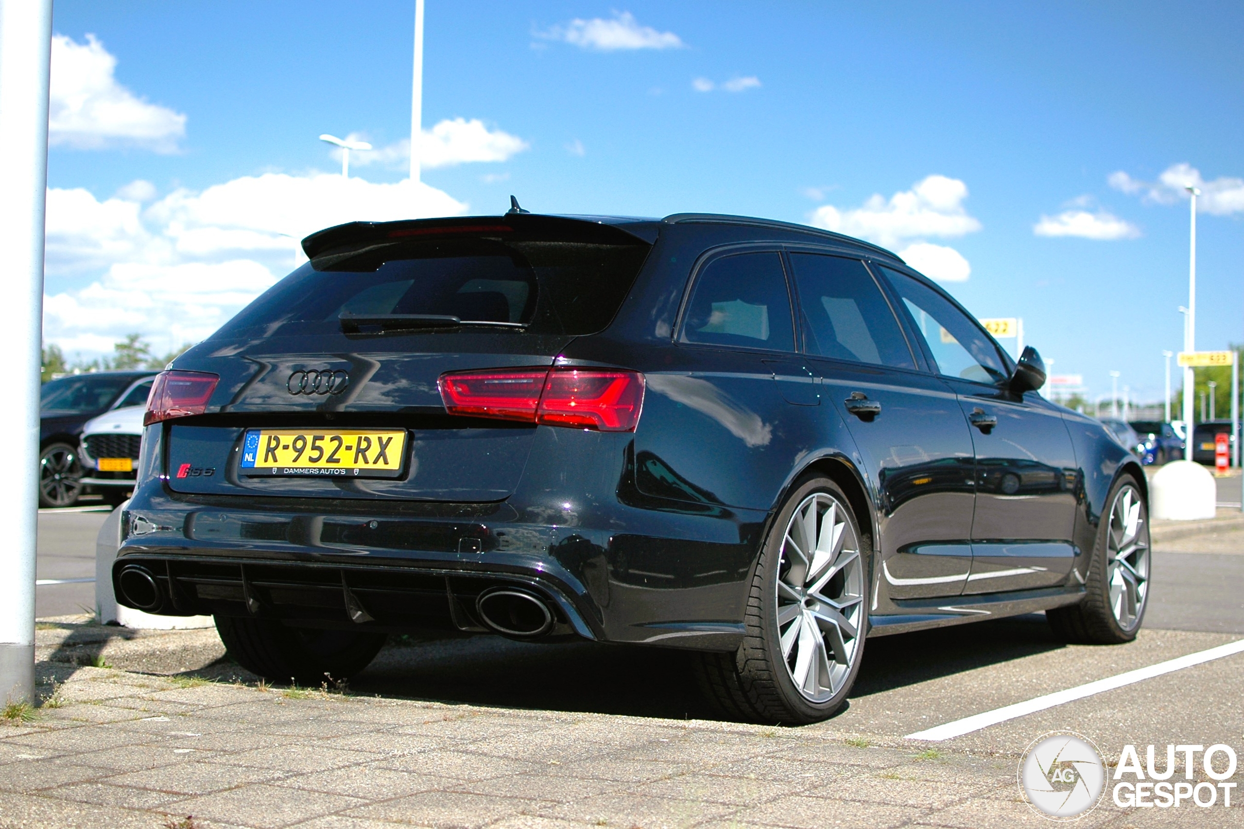 Audi RS6 Avant C7 2015