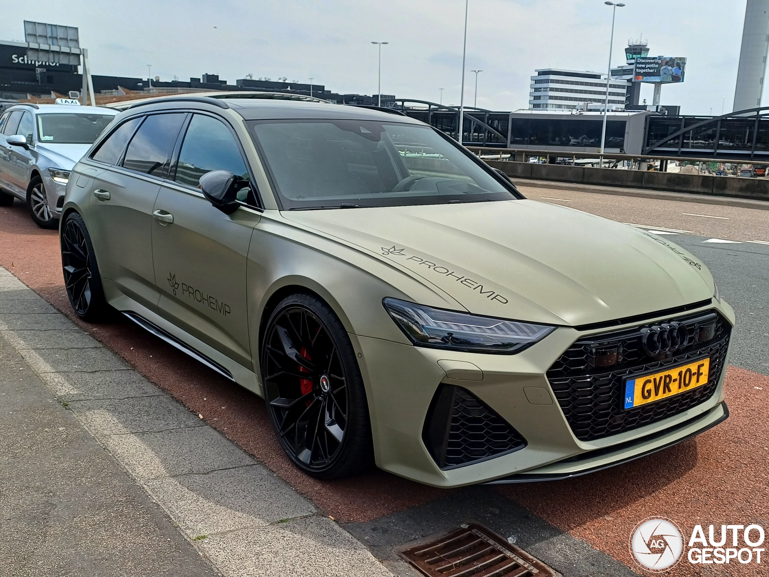 Audi RS6 Avant C8