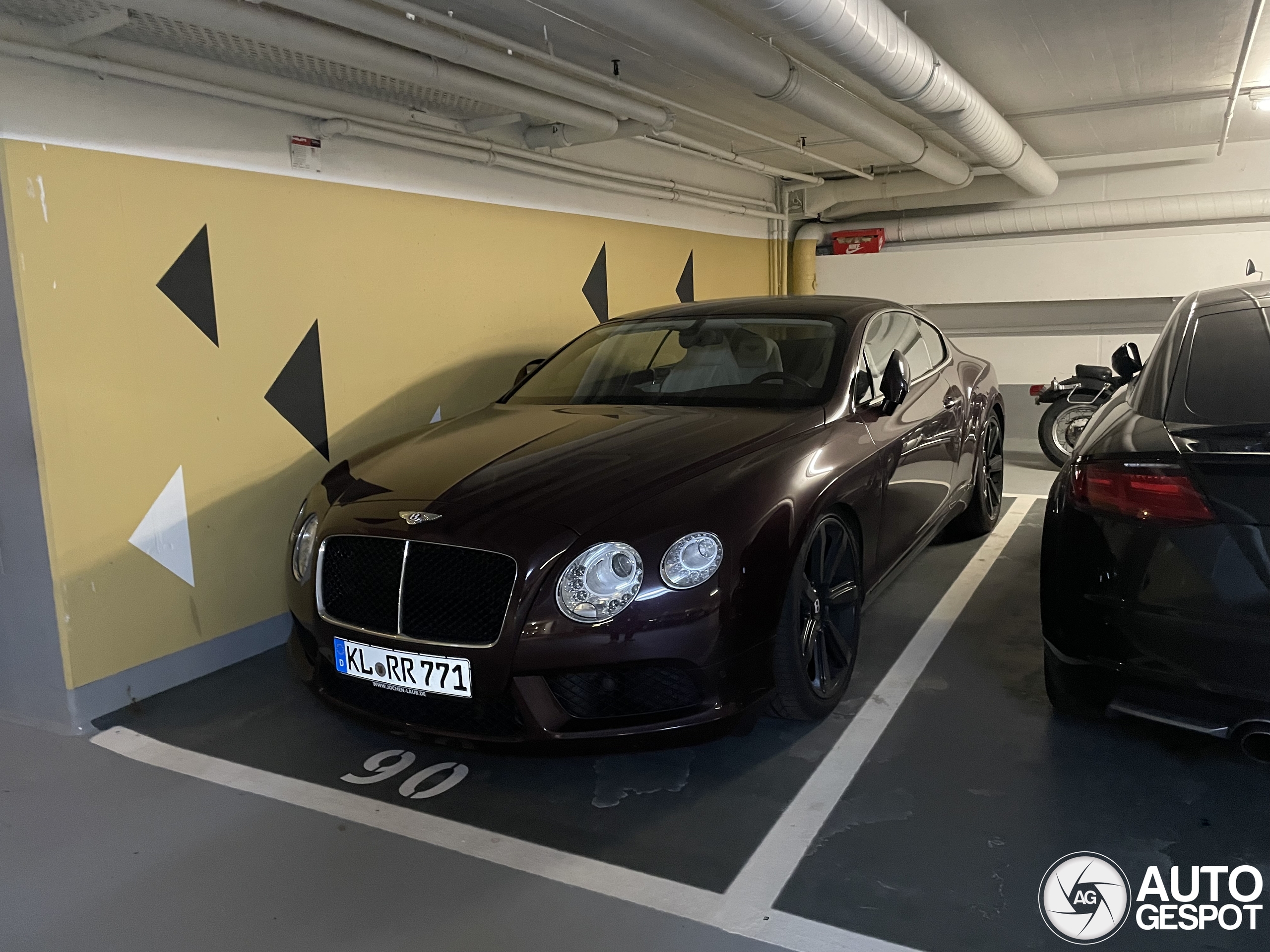 Bentley Continental GT V8
