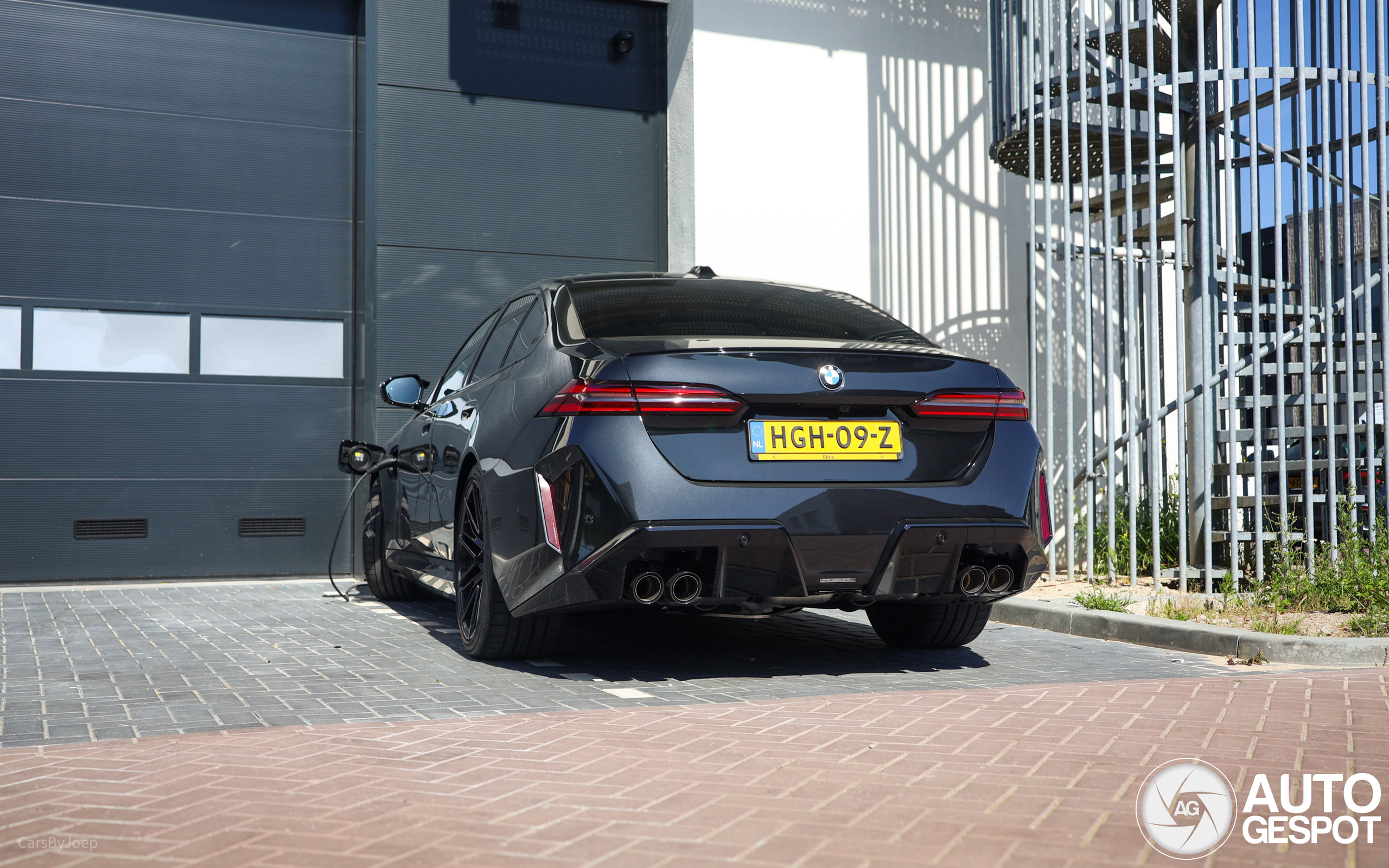 BMW M5 G90