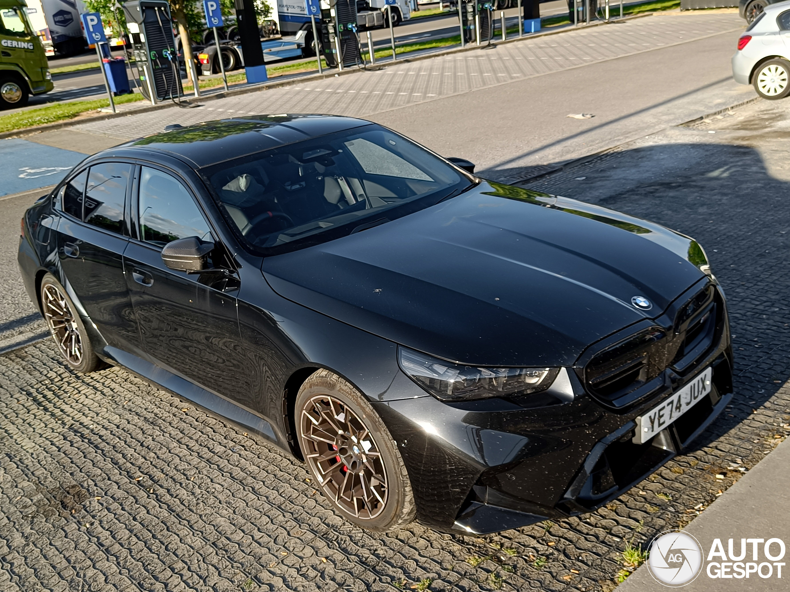 BMW M5 G90