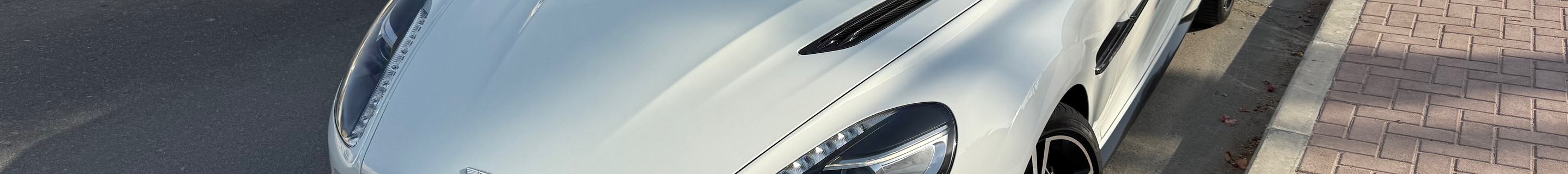 Aston Martin Vanquish S 2017