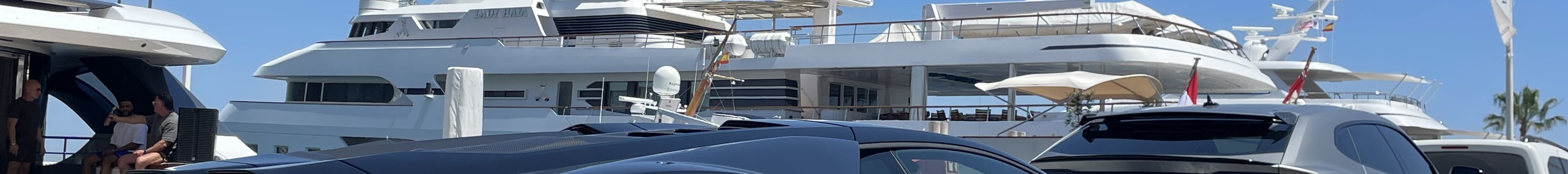 Lamborghini Revuelto
