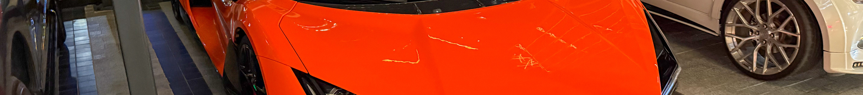 Lamborghini Revuelto