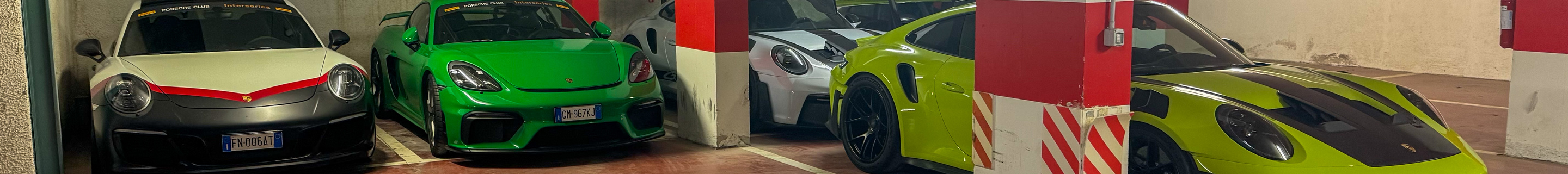 Porsche 718 Cayman GT4