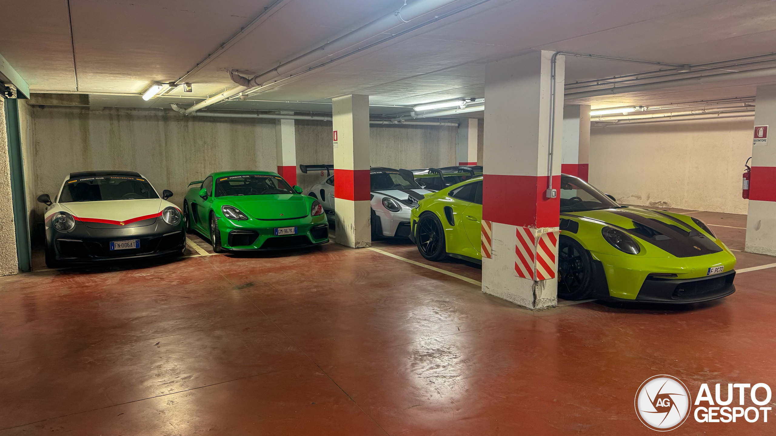 Porsche 718 Cayman GT4